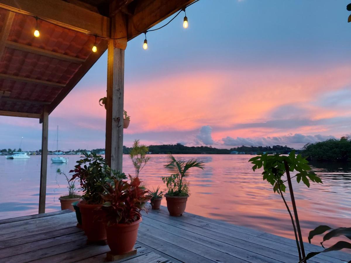 The Sunsetter Bed & Breakfast Bocas del Toro Esterno foto