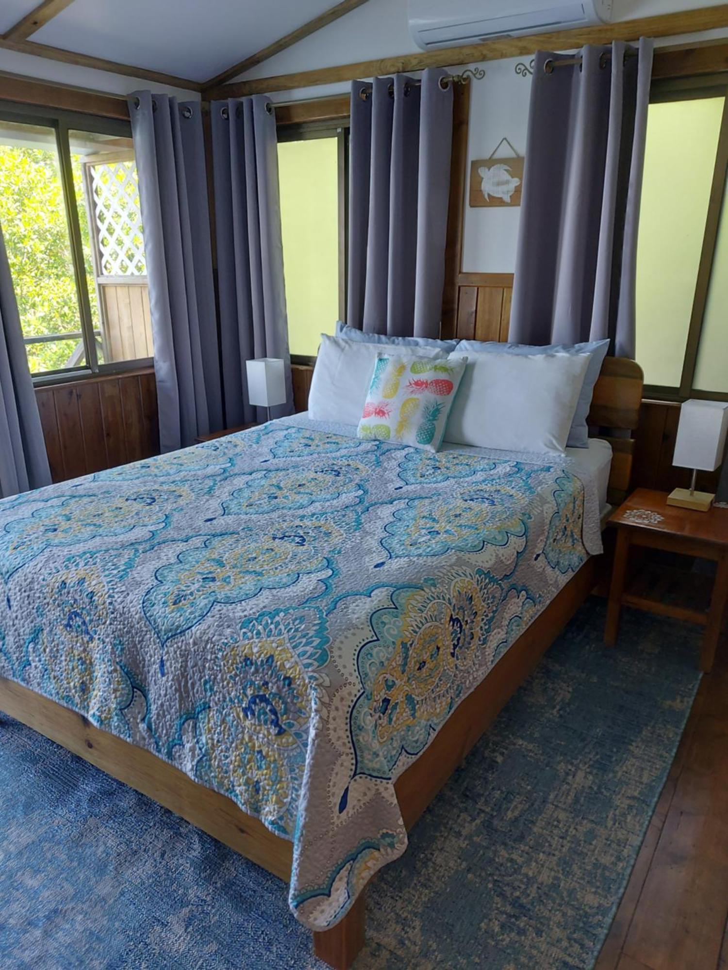 The Sunsetter Bed & Breakfast Bocas del Toro Esterno foto